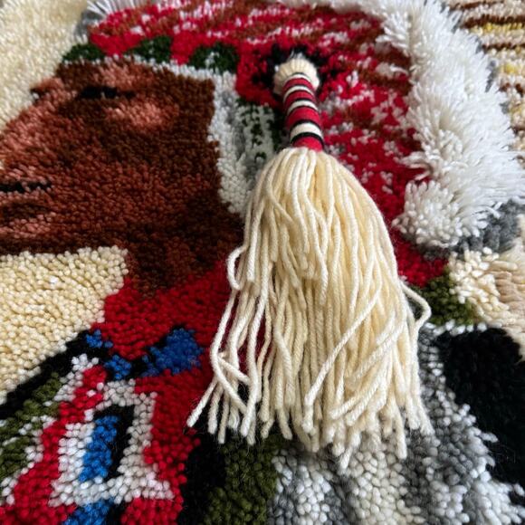 Indian Chieftain Native American Warrior Headdress Latch Hook Rug 34" Western - Picture 5 of 13